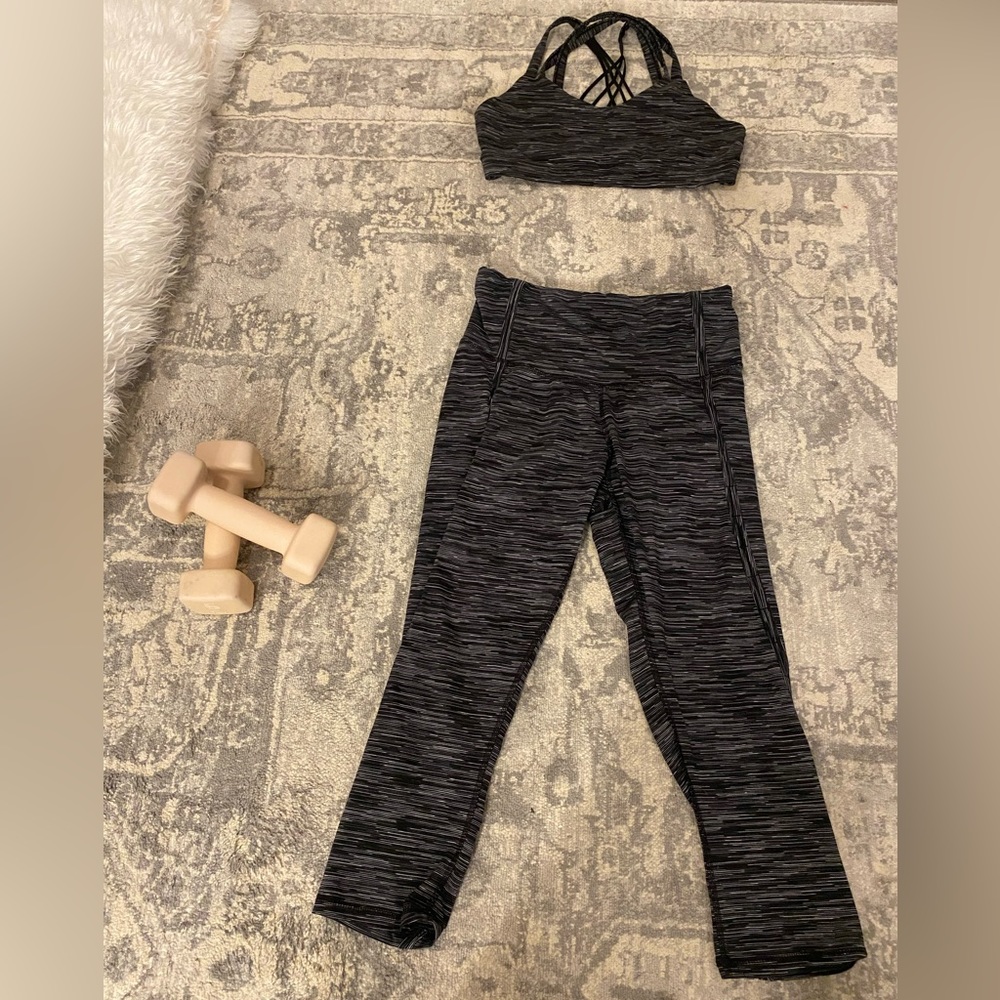 Champion black & white work out bra & pants